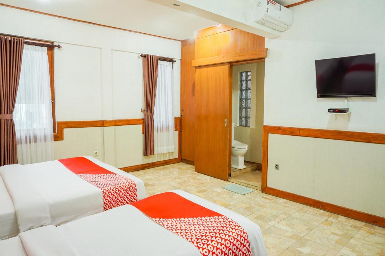 Oyo 1209 Tirtasari Nice Guesthouse باندونج المظهر الخارجي الصورة
